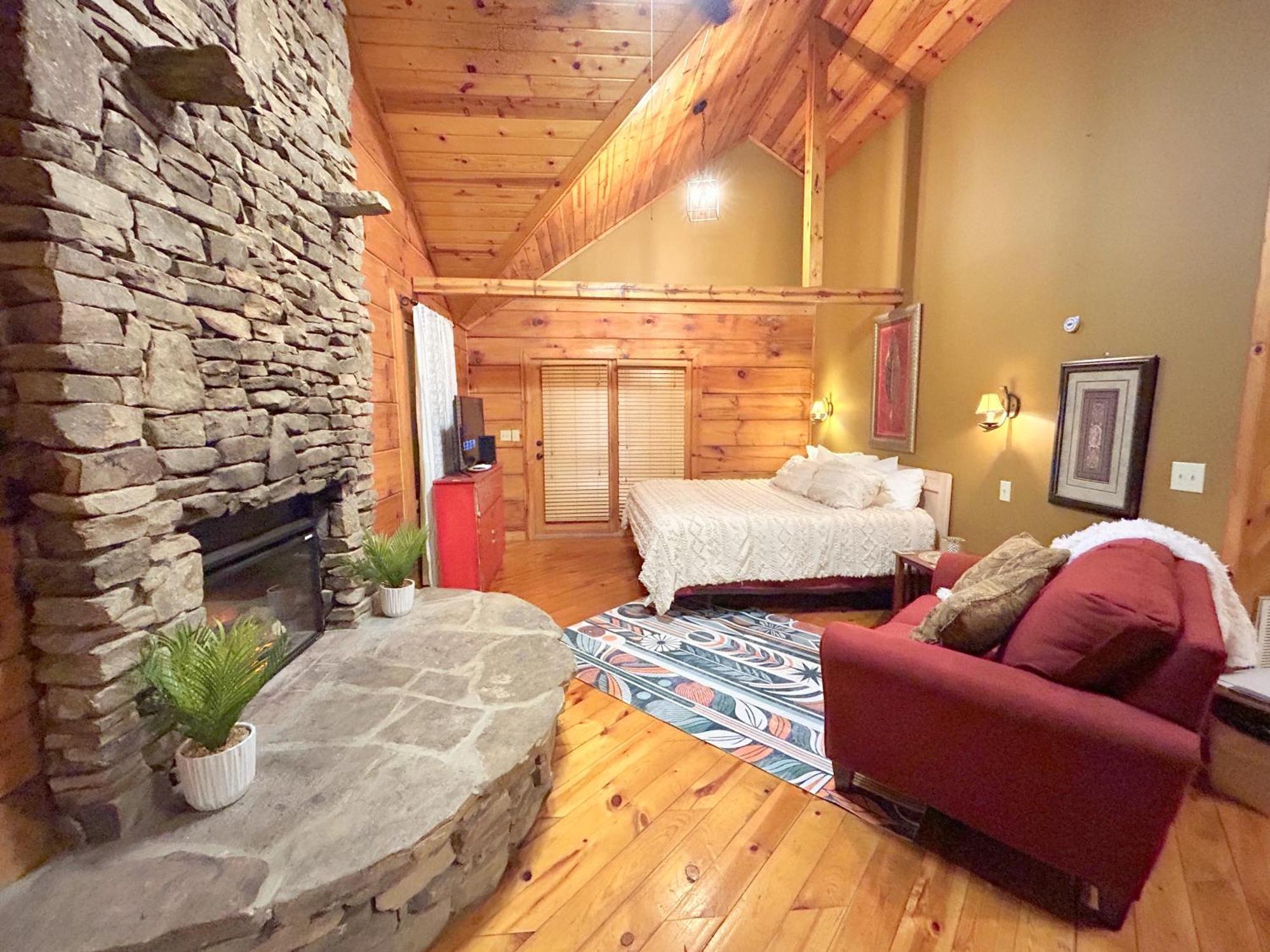 Honeymoon Hideaway Vila Gatlinburg Exterior foto